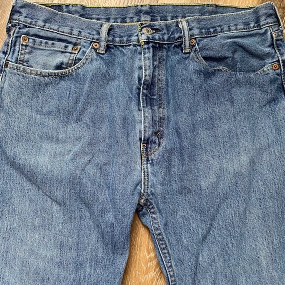 Levi’s 505 Men’s Jeans 38" Blue Straight Leg Classic Fit Cotton Denim - Picture 2 of 12